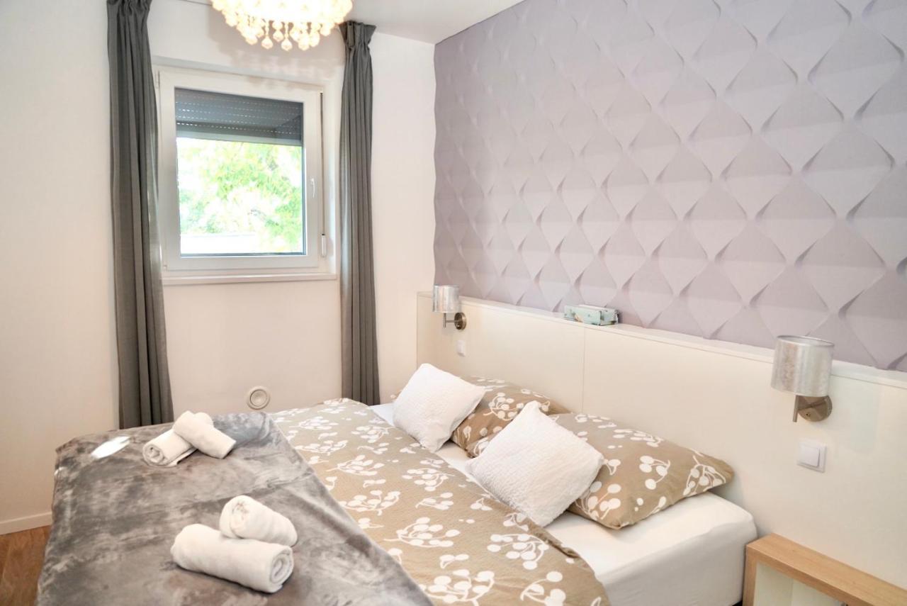 Golden Relax Apartments Balatonfured Ngoại thất bức ảnh
