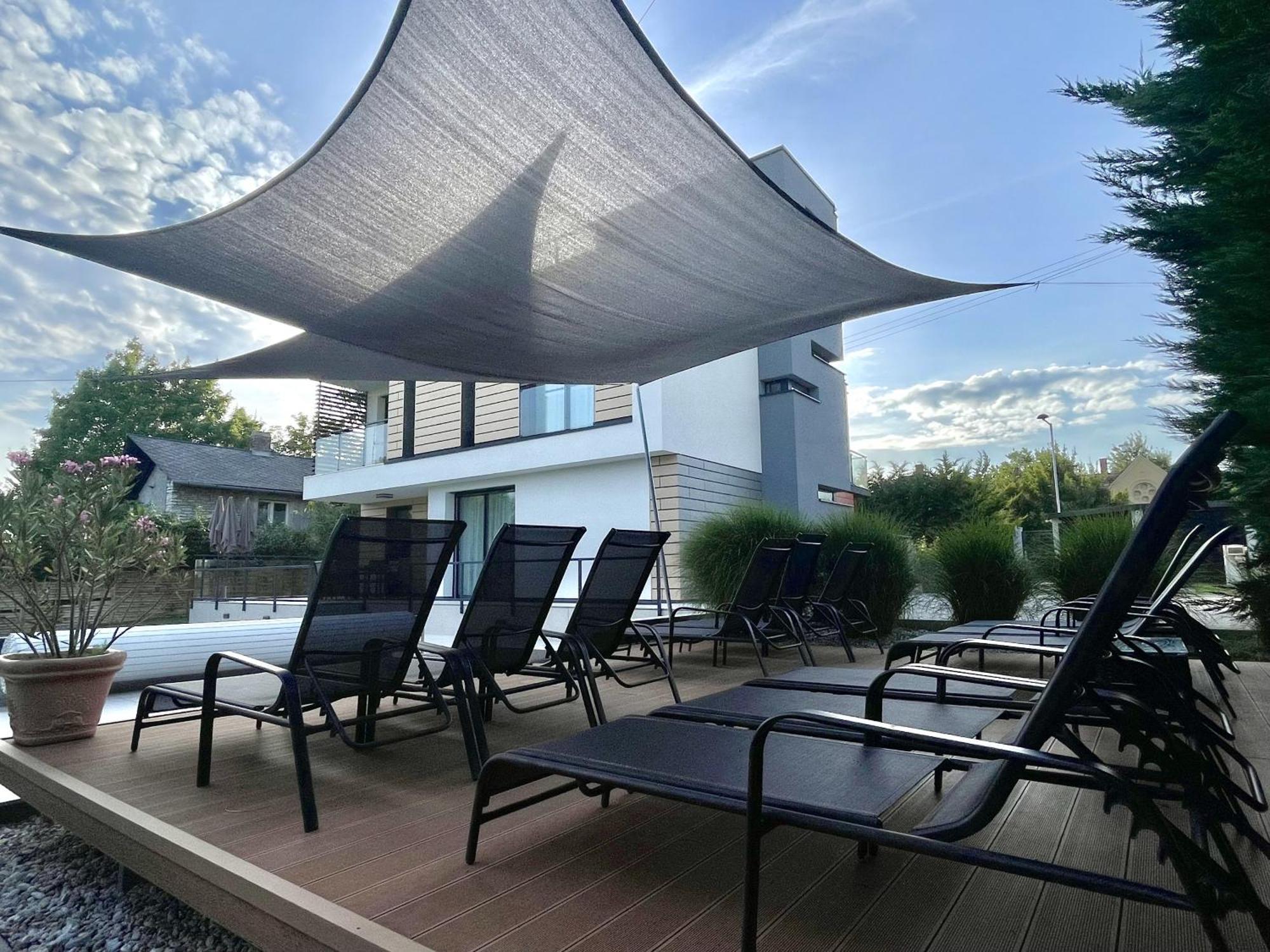 Golden Relax Apartments Balatonfured Ngoại thất bức ảnh
