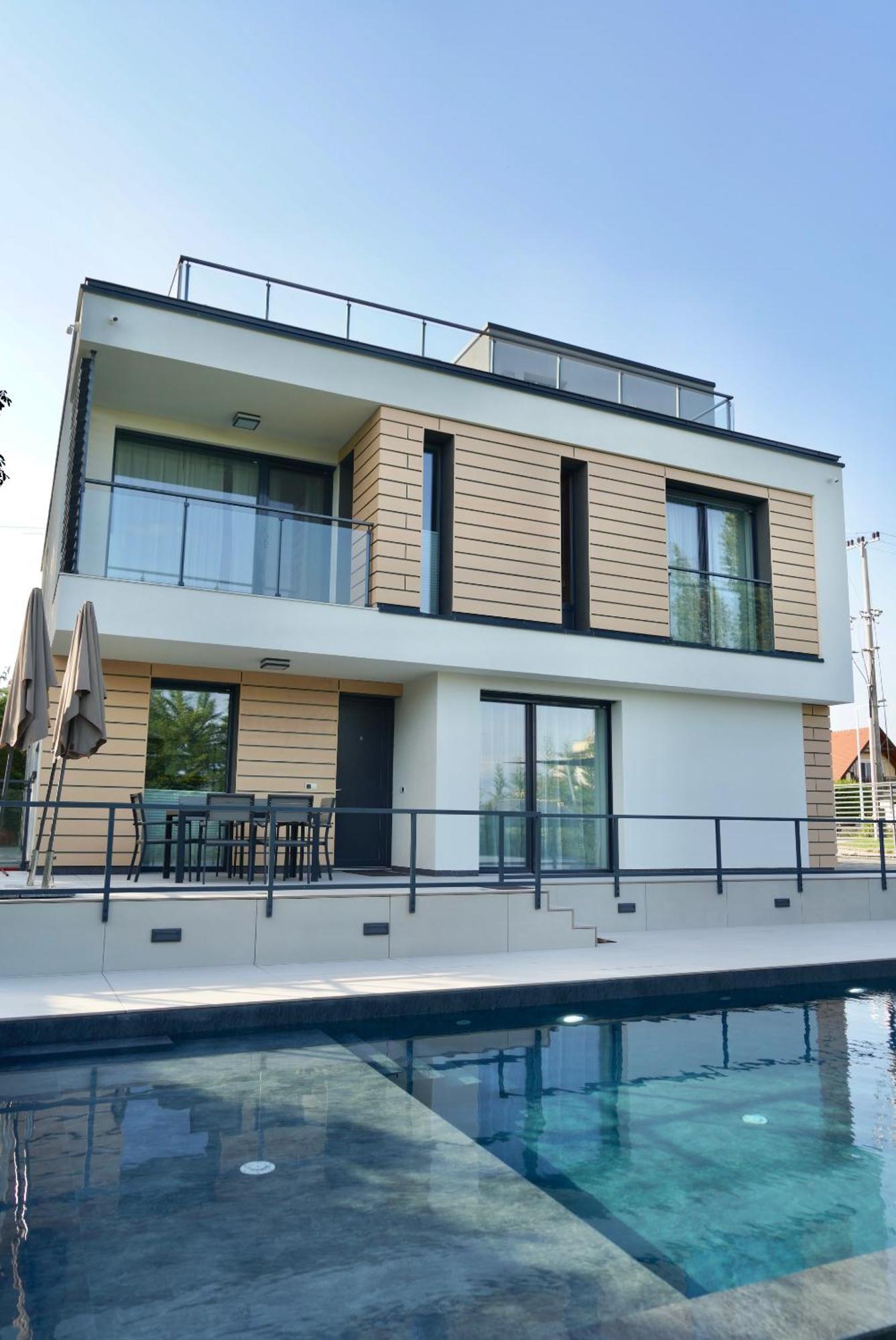 Golden Relax Apartments Balatonfured Ngoại thất bức ảnh